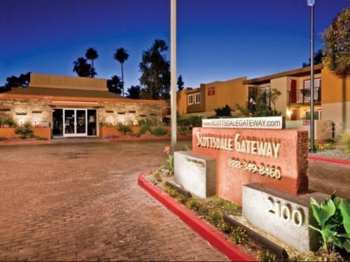 Scottsdale Gateway Exterior and Clubhouse