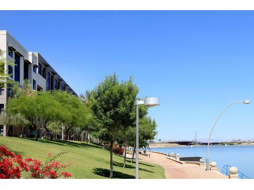 Ten01 Tempe Exterior and Clubhouse