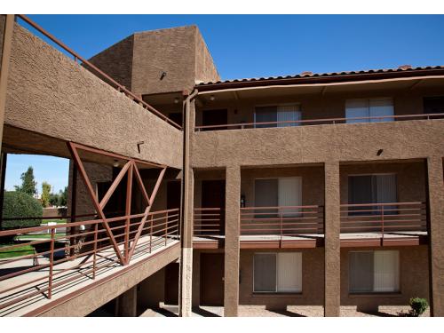 Arbour Park Tempe Exterior and Clubhouse