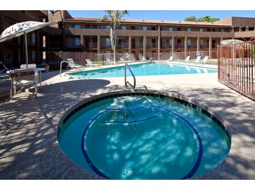 Arbour Park Tempe Exterior and Clubhouse