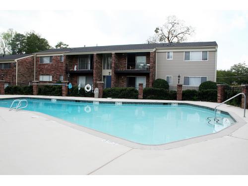 President Park Decatur Exterior and Clubhouse