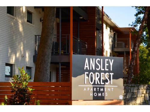 Ansley Forest Apartments Atlanta Exterior and Clubhouse