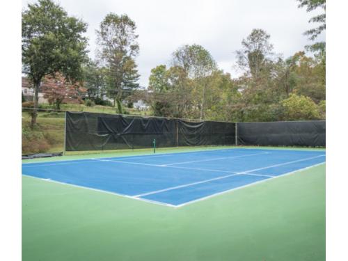 Steeplechase Apartments Knoxville Exterior and Clubhouse