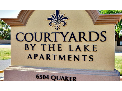 Courtyards by the Lake Lubbock Exterior and Clubhouse